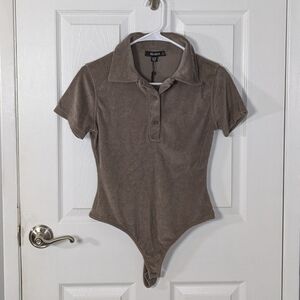 NWOT Missguided Terrycloth Neutral Short Sleeve‎ Collared Thong Bodysuit Size 6